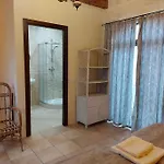Charming House Of Character With Pool And Jacuzzi Vilă