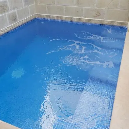 Charming House Of Character With Pool And Jacuzzi * Qala