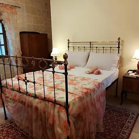 Charming House Of Character With Pool And Jacuzzi Villa