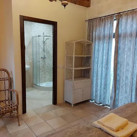 Charming House Of Character With Pool And Jacuzzi Villa