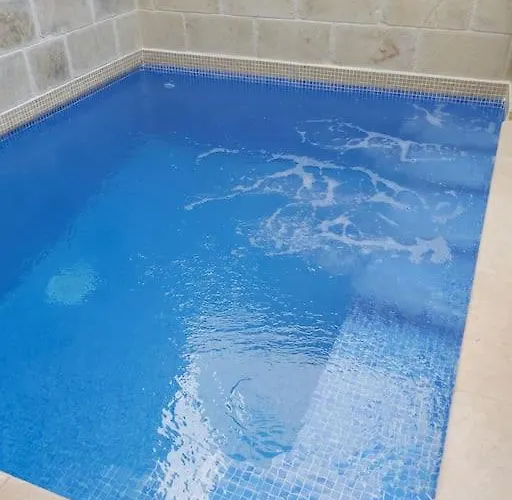 Charming House Of Character With Pool And Jacuzzi * Кала